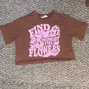 🌸 H&M Brown Tee with Pink Floral Print 🌸